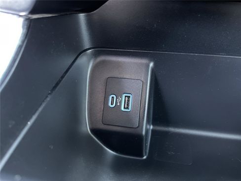 Used 2023 Ford F150 XLT AWD/4WD image 28