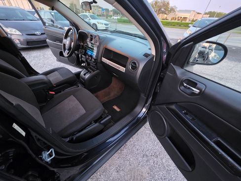 Used 2014 Jeep Compass Sport w/ Power Value Group image 20