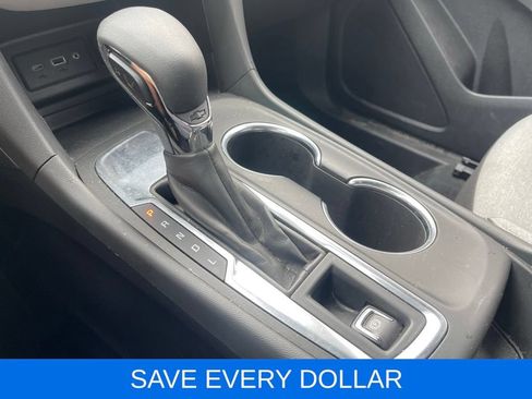 Used 2022 Chevrolet Equinox LT FWD image 11