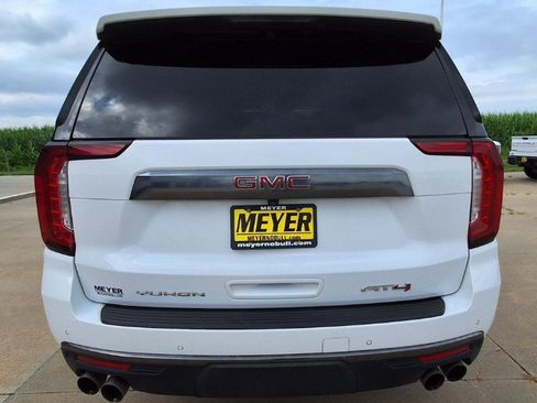 Used 2022 GMC Yukon AT4 AWD/4WD image 7