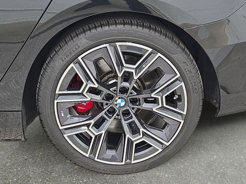 Certified 2026 BMW 550e xDrive AWD/4WD image 30