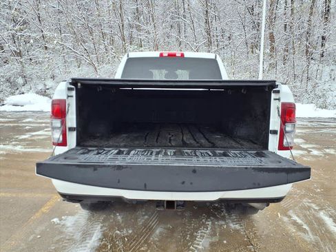 Used 2019 RAM 2500 Big Horn w/ Night Edition image 11