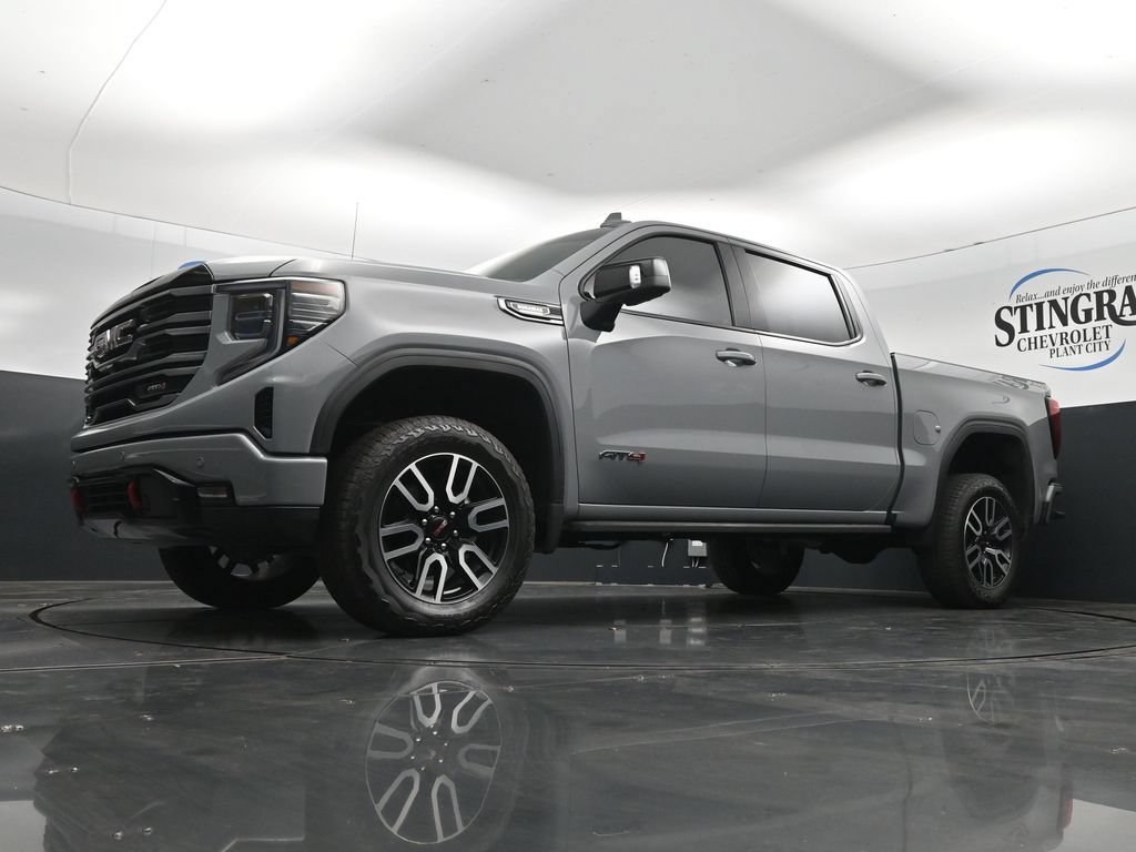 Certified 2025 GMC Sierra 1500 AT4 w/ AT4 Premium Package AWD/4WD image 28