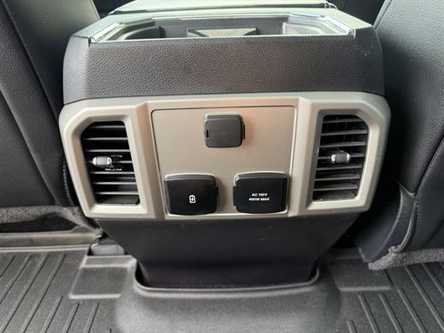 Used 2017 Ford F150 Lariat AWD/4WD image 33
