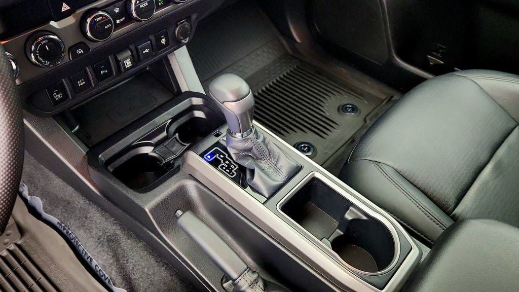Used 2021 Toyota Tacoma Limited w/ Nightshade Package AWD/4WD image 17