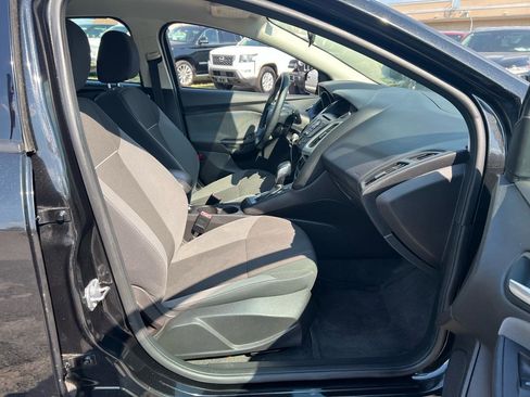 Used 2013 Ford Focus SE FWD image 11