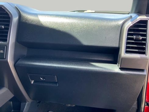 Used 2018 Ford F150 XLT w/ Equipment Group 302A Luxury AWD/4WD image 18