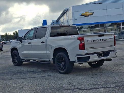 Used 2026 Chevrolet Silverado 1500 Custom w/ Turbomax Blackout Package AWD/4WD image 5