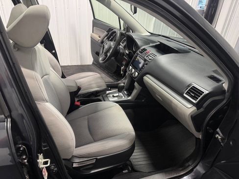 Used 2017 Subaru Forester 2.5i Premium w/ Protection Package #1 AWD/4WD image 15