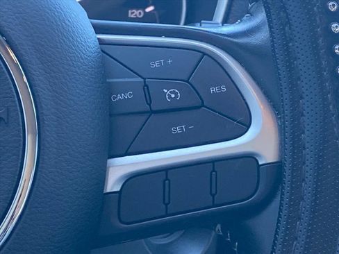 Used 2020 Jeep Compass Latitude image 9