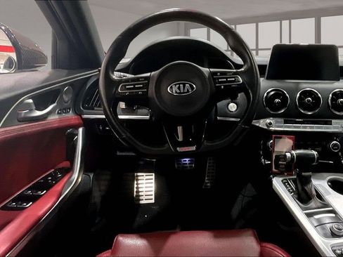 Used 2019 Kia Stinger GT1 RWD image 5