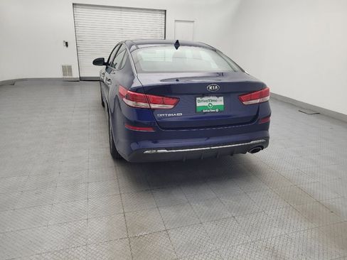 Used 2020 Kia Optima LX image 6
