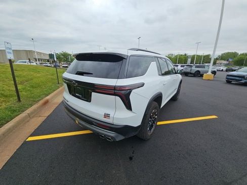Used 2024 Chevrolet Traverse Z71 w/ Enhanced Driving Package AWD/4WD image 8