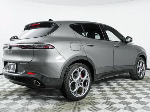 New 2024 Alfa Romeo Tonale Veloce w/ Active Assist Package AWD/4WD image 7