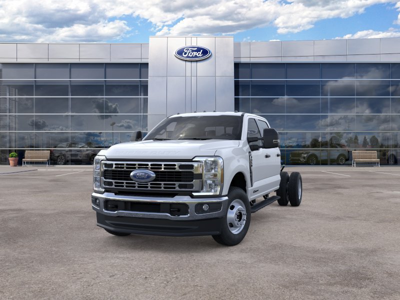 New 2026 Ford F350 XL w/ XL Chrome Package AWD/4WD image 2