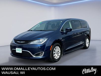 Used 2019 Chrysler Pacifica Touring Plus w/ Cold Weather Group