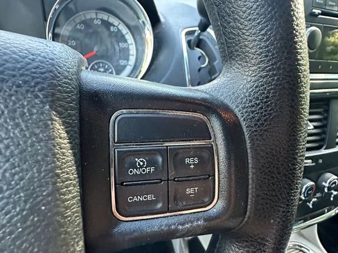 Used 2014 Dodge Grand Caravan SXT FWD image 24