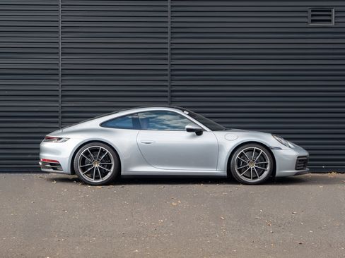 Certified 2020 Porsche 911 Carrera 4S image 9