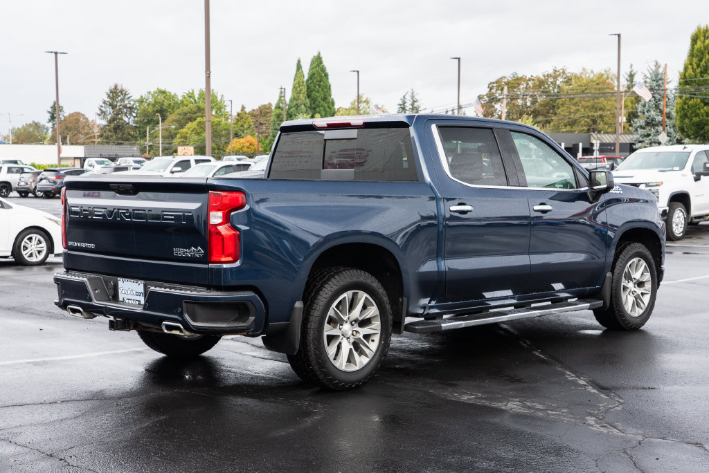 Used 2022 Chevrolet Silverado 1500 High Country w/ Safety Package II AWD/4WD image 6