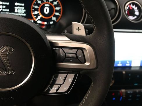 Used 2022 Ford Mustang Shelby GT500 w/ Technology Package RWD image 10