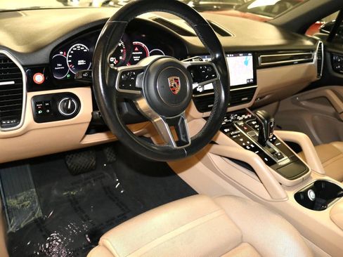 Used 2020 Porsche Cayenne Turbo AWD/4WD image 88