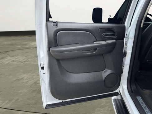 Used 2013 Chevrolet Silverado 3500 LTZ w/ LTZ Plus Package image 12