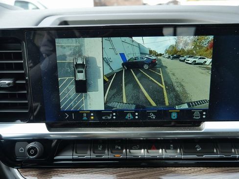 New 2026 Chevrolet Silverado 3500 LT w/ Trail Boss Package image 17