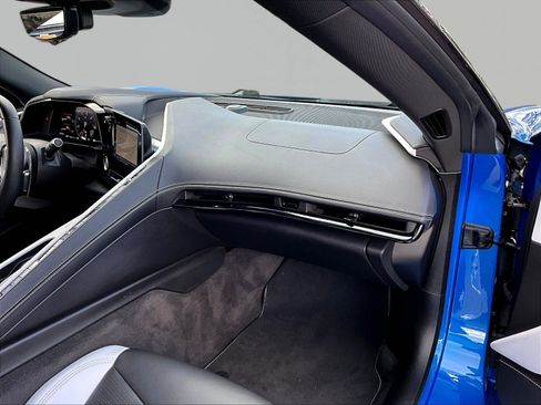 Used 2025 Chevrolet Corvette Stingray Preferred Conv w/ Stealth Interior Trim Package RWD image 22