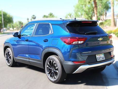 Used 2021 Chevrolet TrailBlazer LT w/ Convenience Package image 4