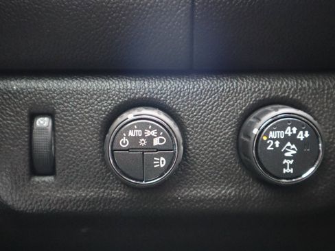 Used 2018 Chevrolet Colorado ZR2 w/ ZR2 Midnight Special Edition image 58