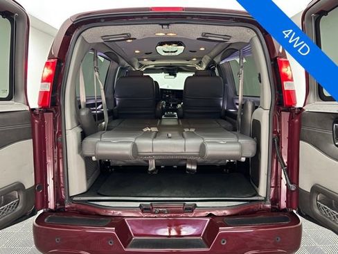 Used 2020 Chevrolet Express 2500 Extended w/ Enhanced Convenience Package RWD image 10