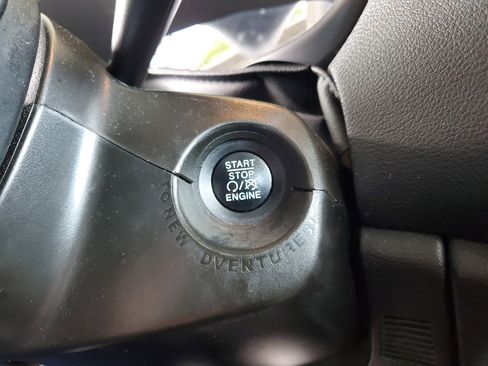 Used 2020 Jeep Renegade Altitude AWD/4WD image 30