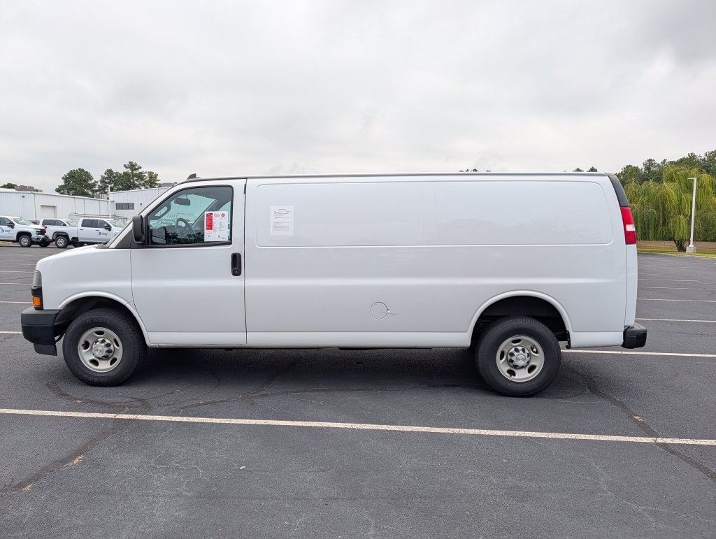 Used 2023 Chevrolet Express 2500 Extended w/ Driver Convenience Package RWD image 21