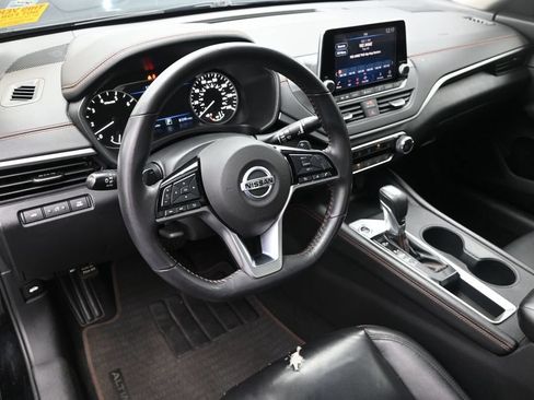 Used 2021 Nissan Altima 2.5 SR w/ SR Premium Package FWD image 21