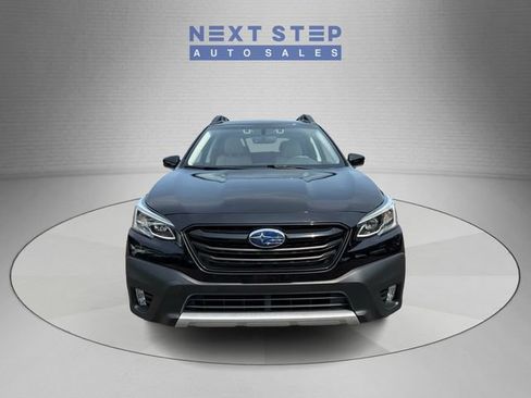Used 2022 Subaru Outback Limited XT AWD/4WD image 2