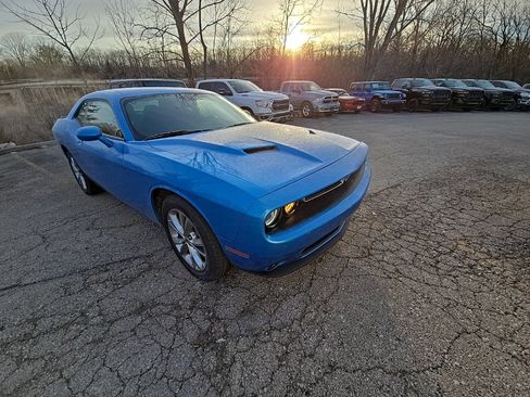 Used 2023 Dodge Challenger SXT w/ Cold Weather Group image 11