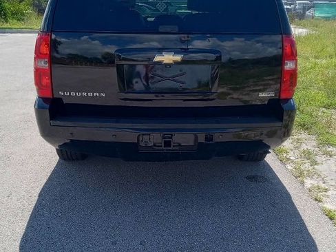 Used 2007 Chevrolet Suburban LTZ w/ LTZ Preferred Equipment Group image 7