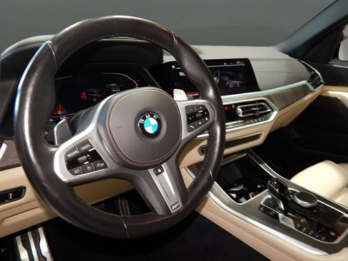 Used 2022 BMW X5 xDrive40i w/ M Sport Package AWD/4WD image 14