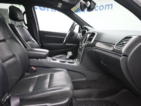 Used 2018 Jeep Grand Cherokee Limited w/ Luxury Group II AWD/4WD image 9