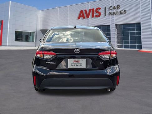 Used 2025 Toyota Corolla LE image 7