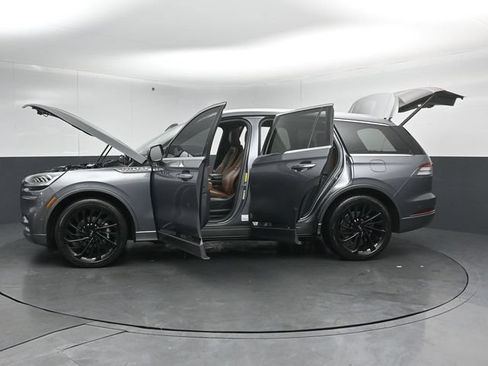 Used 2021 Lincoln Aviator Reserve w/ Equipment Group 208A AWD/4WD image 57