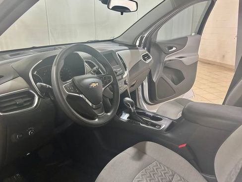 Used 2024 Chevrolet Equinox LS w/ LS Convenience Package FWD image 10