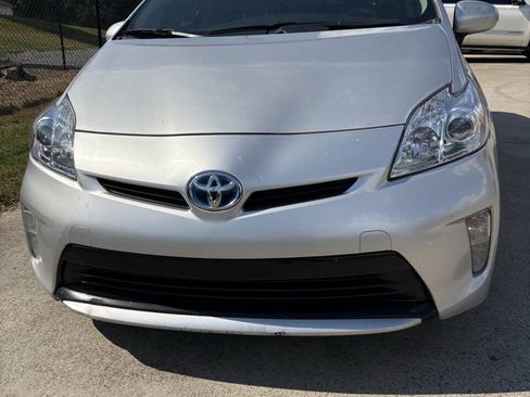Used 2013 Toyota Prius Three w/ Solar Roof Pkg image 2