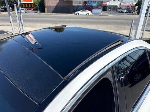 Used 2016 Mercedes-Benz C 300 Sedan w/ Multimedia Package image 8