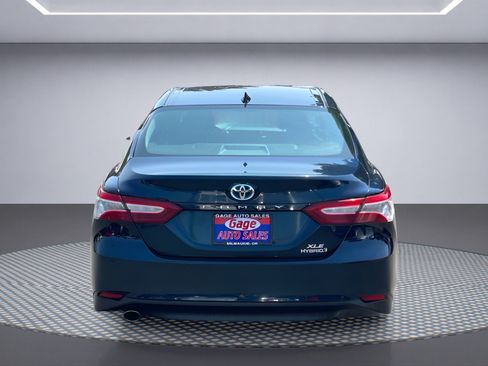 Used 2018 Toyota Camry XLE w/ Audio Package FWD image 6