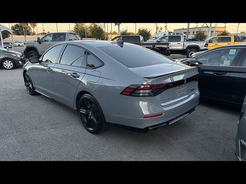 Used 2024 Honda Accord Sport image 3