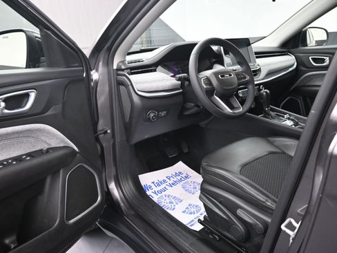 Used 2022 Jeep Compass Latitude AWD/4WD image 9