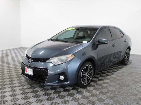 Used 2016 Toyota Corolla S Premium FWD image 2