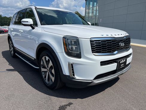 Used 2021 Kia Telluride EX w/ EX Premium Package AWD/4WD image 13