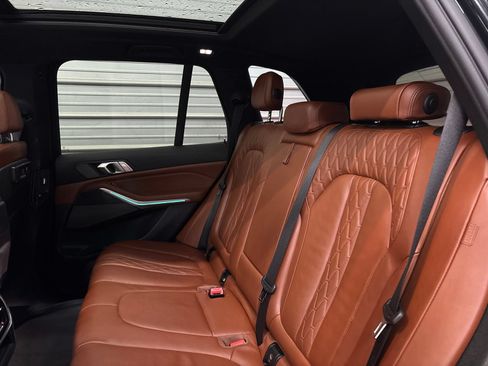 Used 2021 BMW X5 M50i w/ Premium Package AWD/4WD image 25